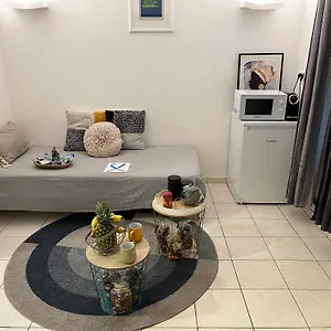 Le 63* , Trinité (Tartane) Martinique